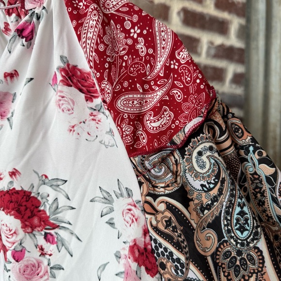 Mazik Cavenders Red Floral Paisley Women's Western Top Size Medium M Long Sleeve - Picture 3 of 9